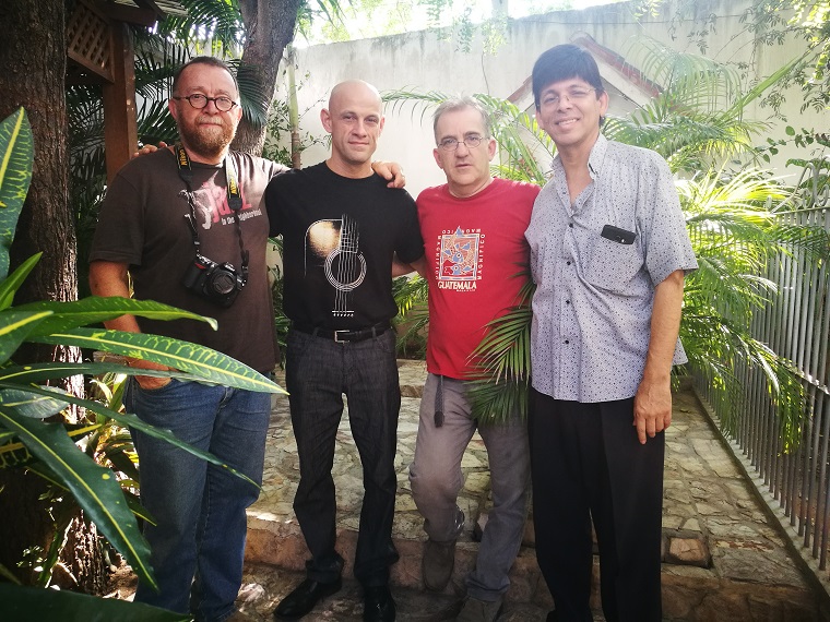 Guatemala Convivio Musical con Alvaro Aguilar, Giuseppe Dezza e Ruggero Rizzini Guatemala Convivio Musical con Alvaro Aguilar, Giuseppe Dezza e Ruggero Rizzini